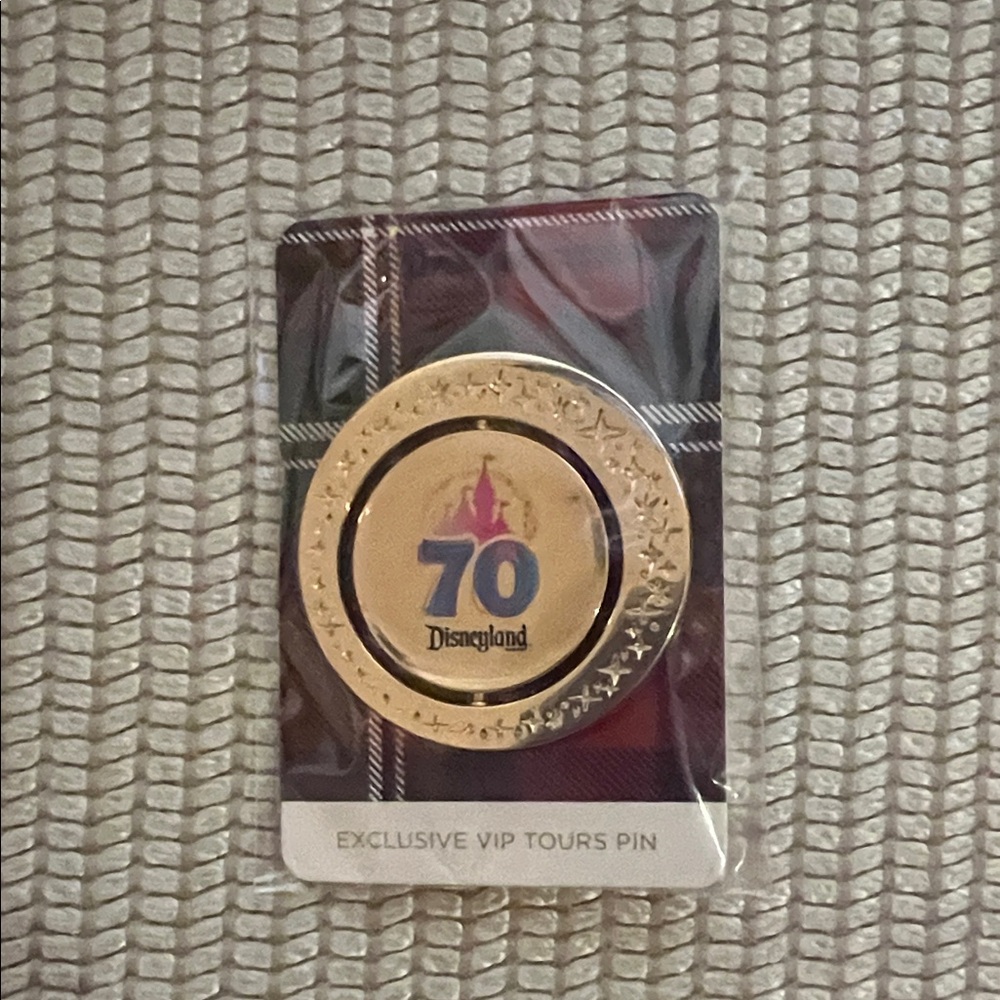 Disney VIP Mickey Ears Pin Set - Black